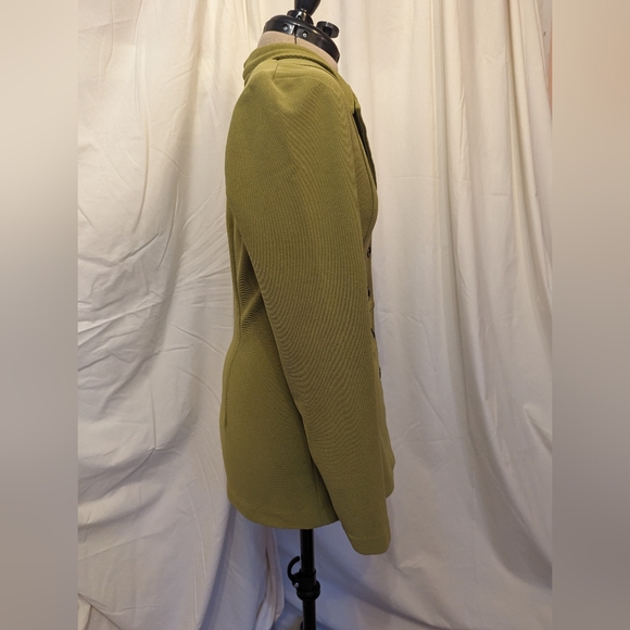 Chartreuse Knit Blazer by Alyn Paige - Picture 2 of 6